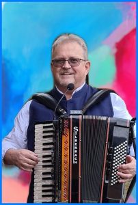 2024 05 mit akkordeon